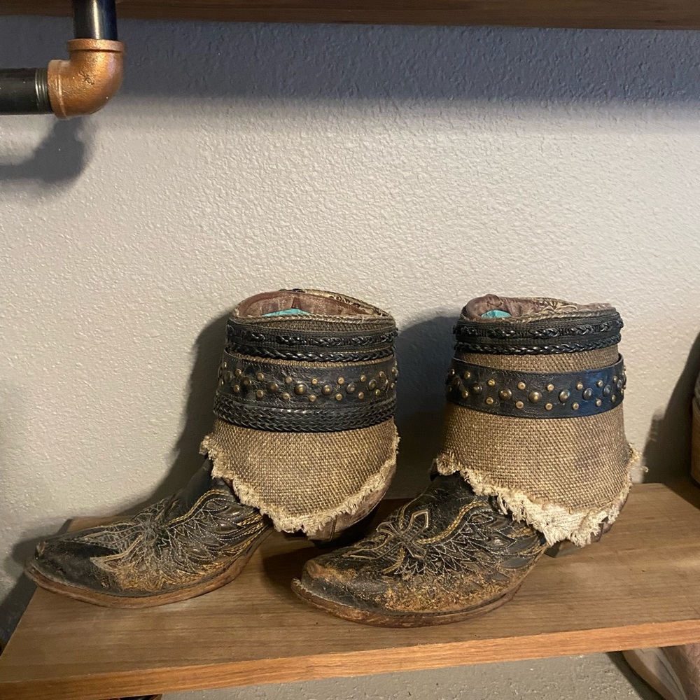 Corral flipped shaft half boots